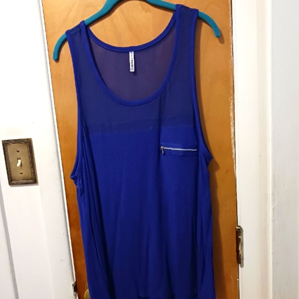 Women's sleeveless long tank